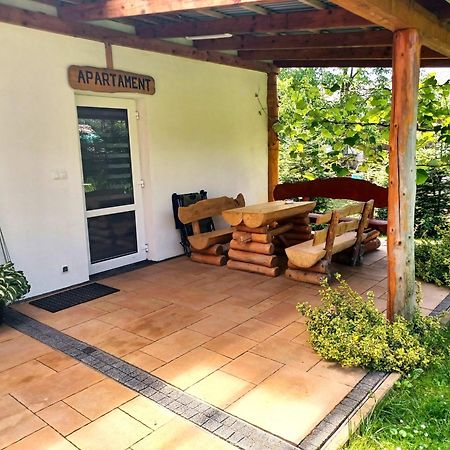 Chmarnik Apartment Polanczyk Bagian luar foto